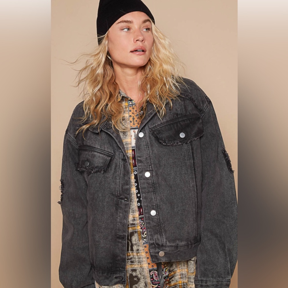 #101 🥳Sale Last 2! POL Vintage Black Jean Jacket